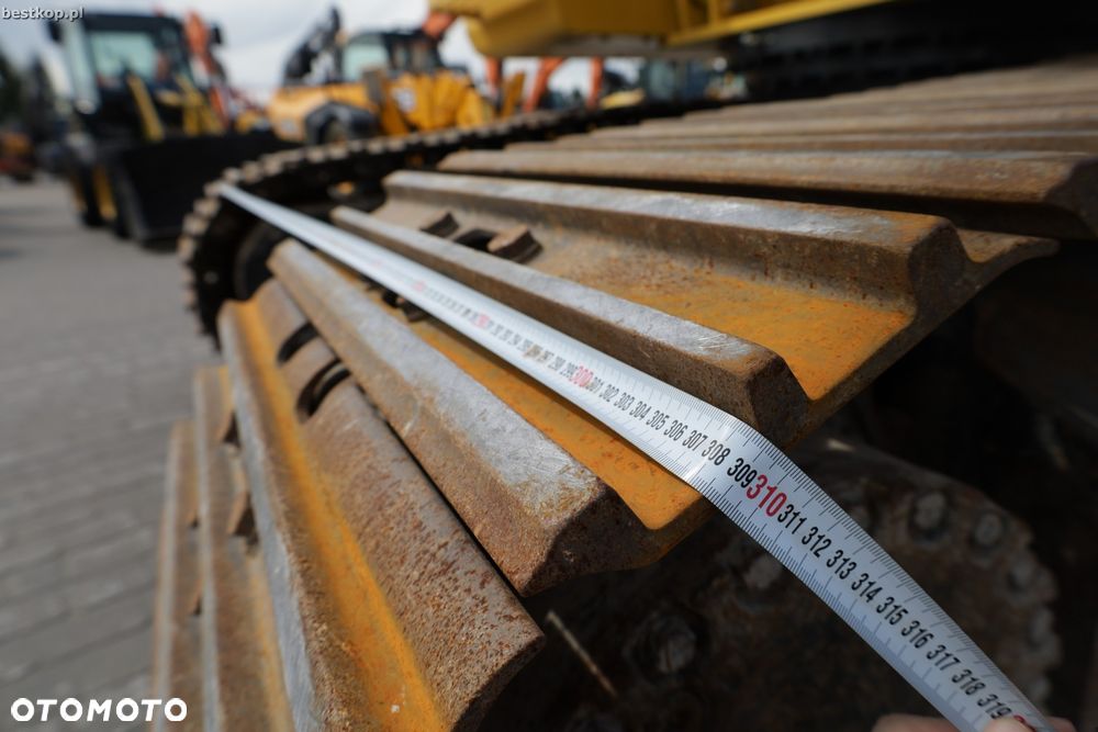 Komatsu PC210LC-11 - 38
