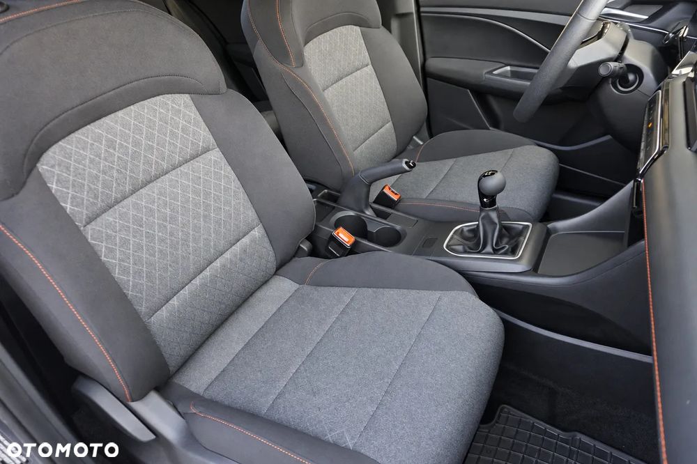 MG MG3 1.5 Excite - 33