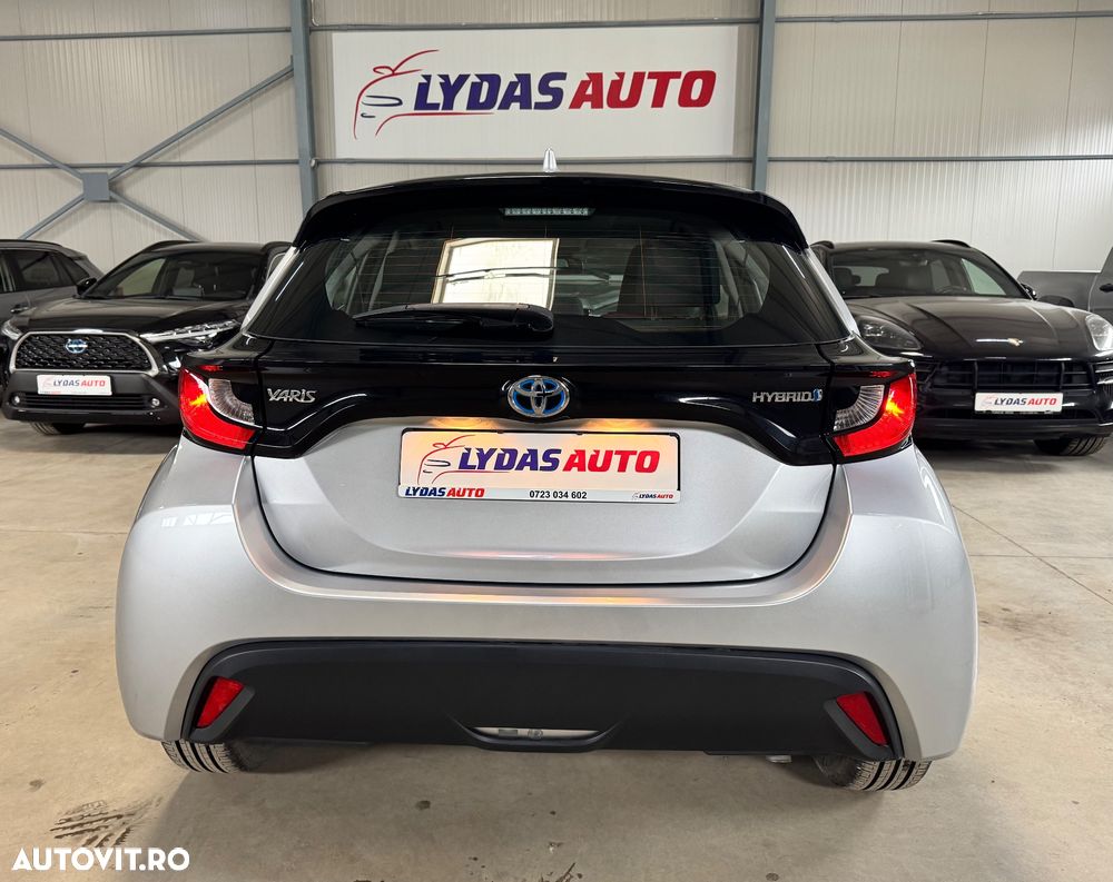 Toyota Yaris 1.5 VVT-i HSD Exclusive Style - 4
