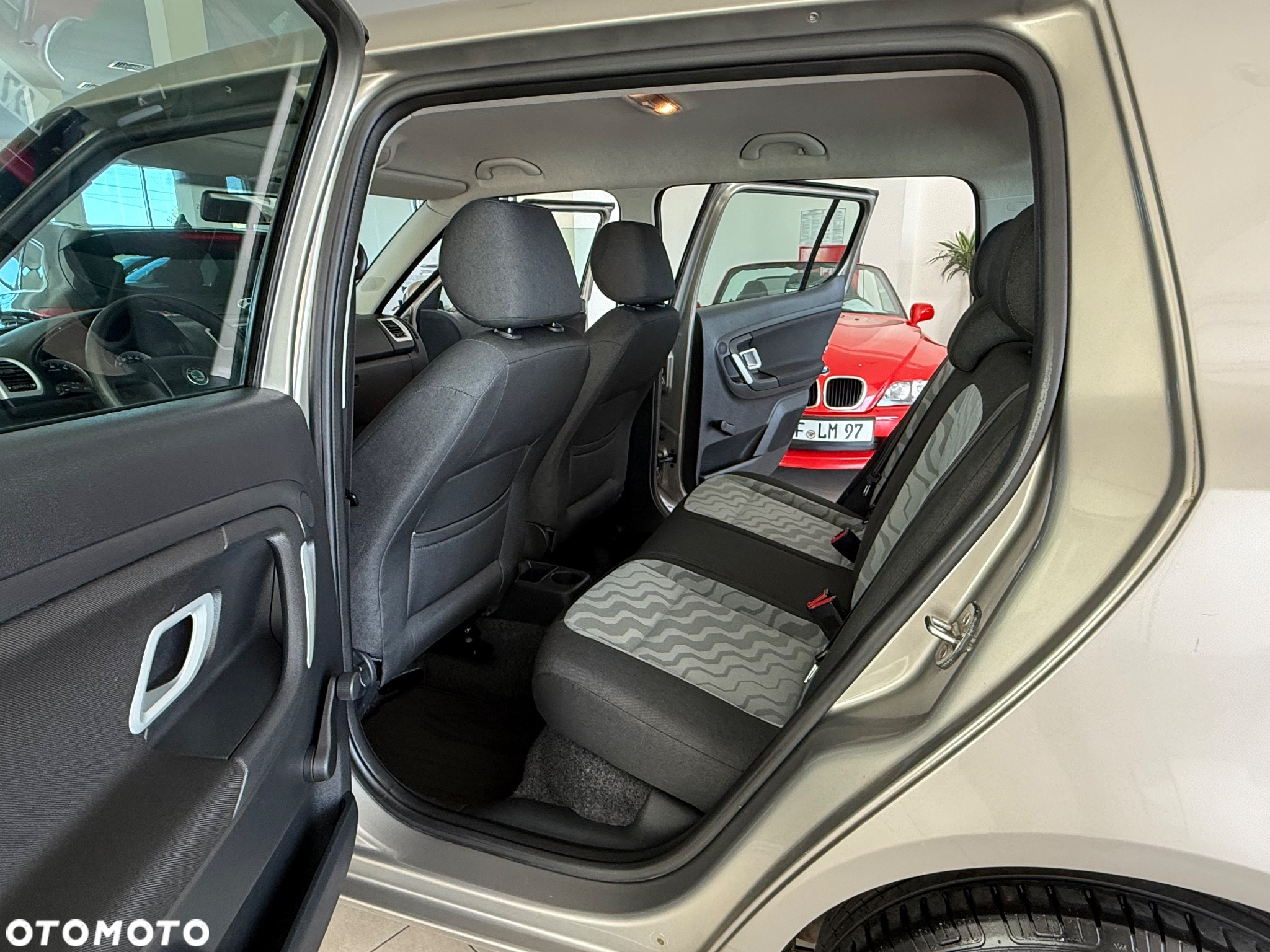 Skoda Fabia 1.4 16V Active - 25
