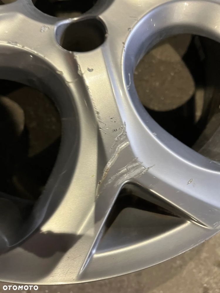 Felga Citroen C3 6J x 16 ET 22 4x108 1szt. 9687753077 - 3