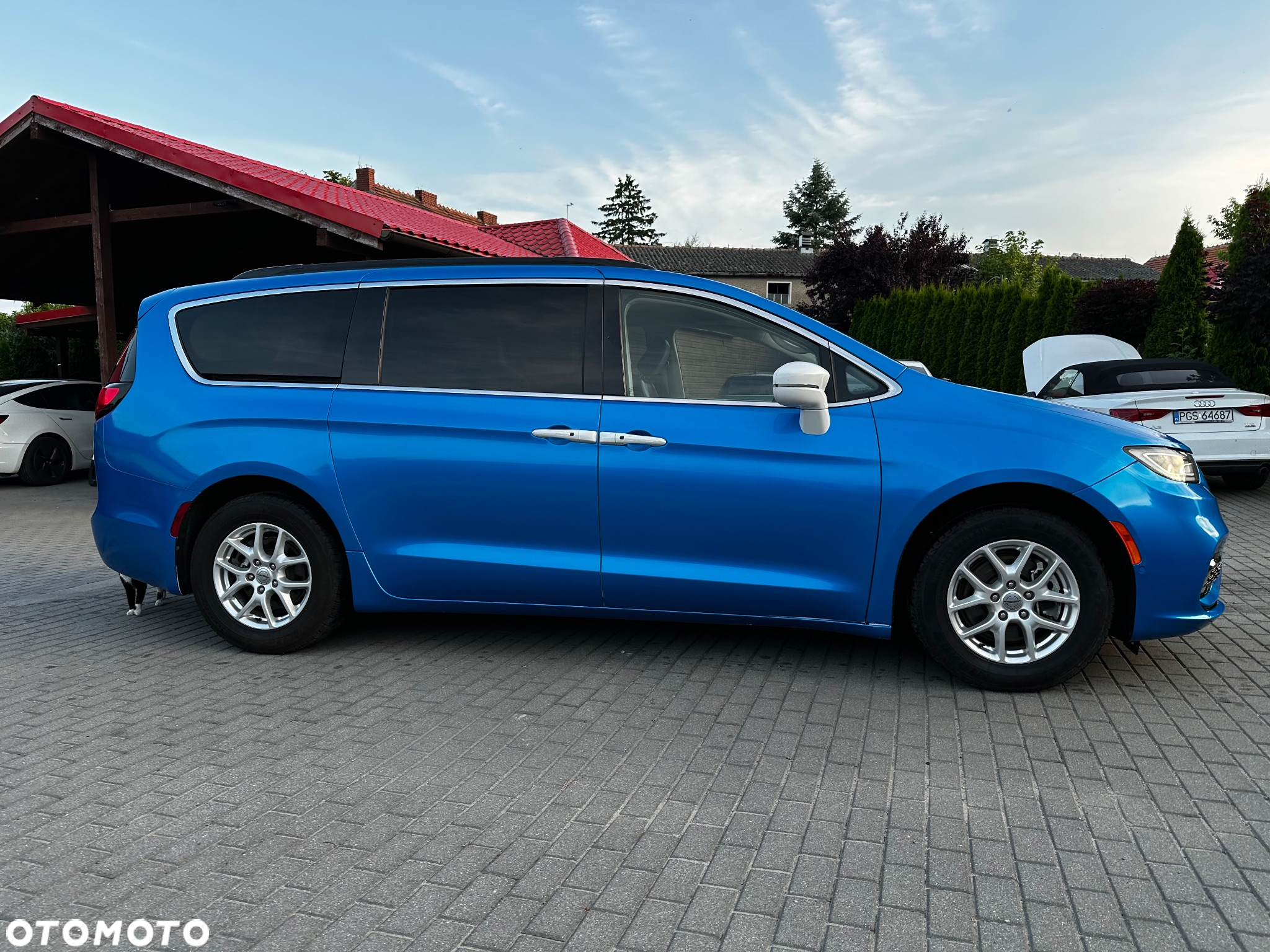 Chrysler Pacifica - 4