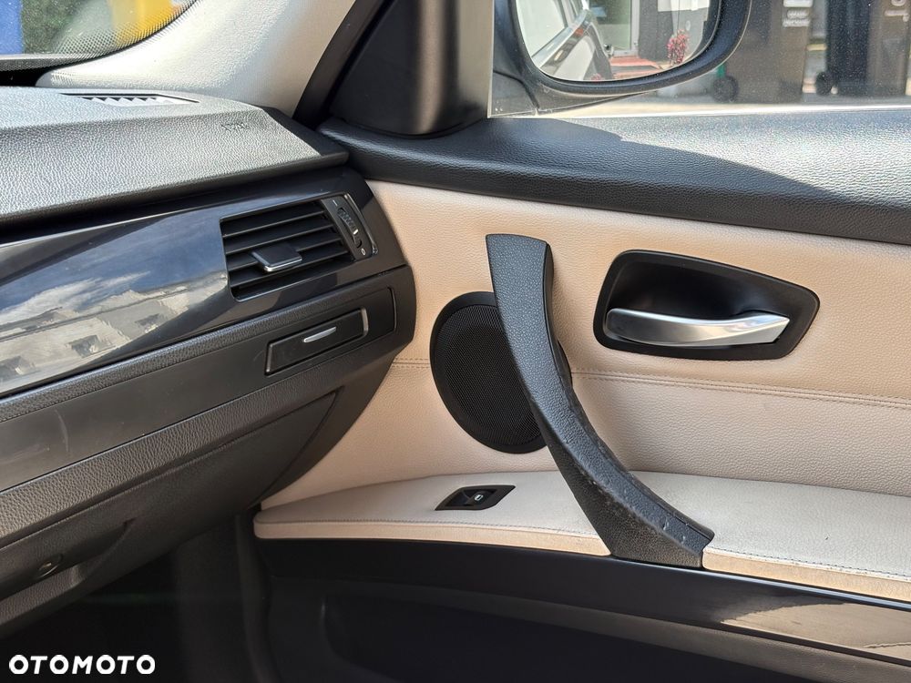 BMW Seria 3 318i Edition Exclusive - 19