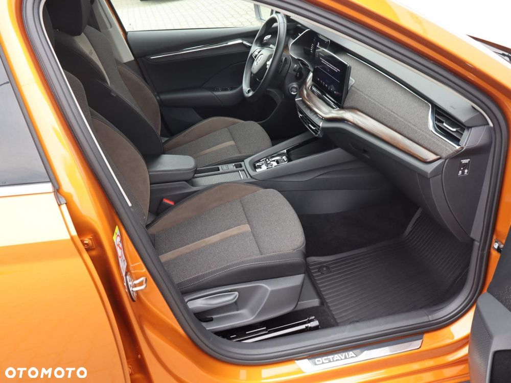 Skoda Octavia Scout 2.0 TDI 4x4 DSG - 6