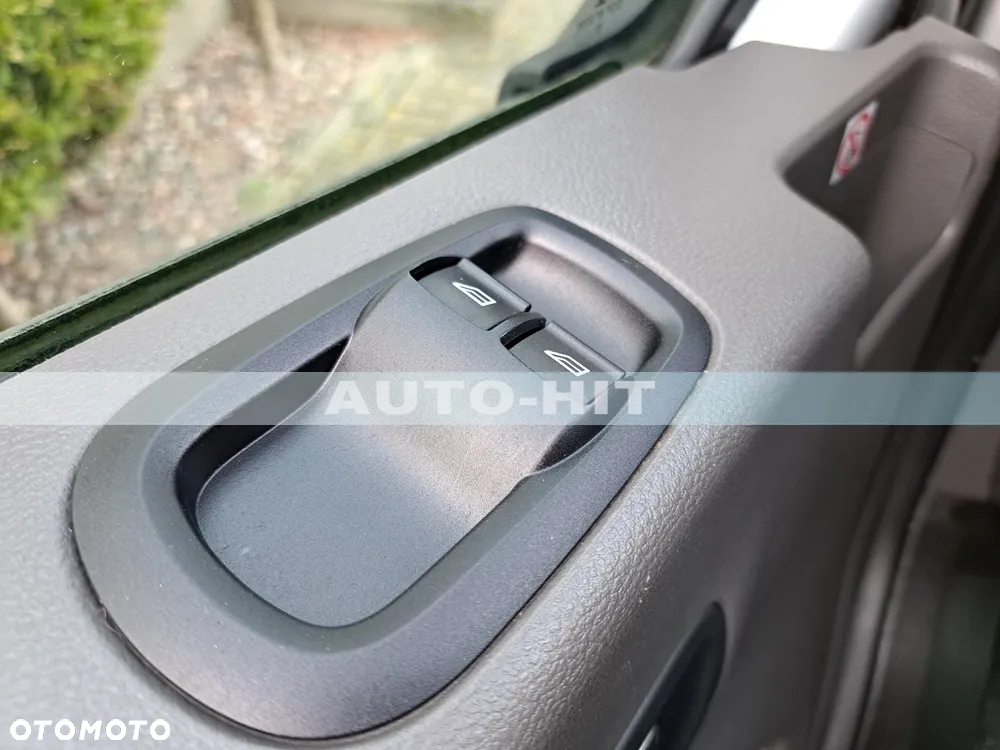 Ford Transit - 24