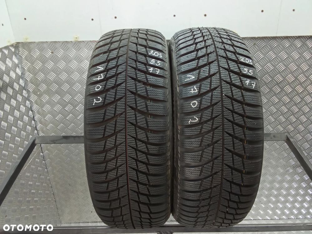 2x Bridgestone Blizzak LM001 205/55/17 95H nr.1702 - 1