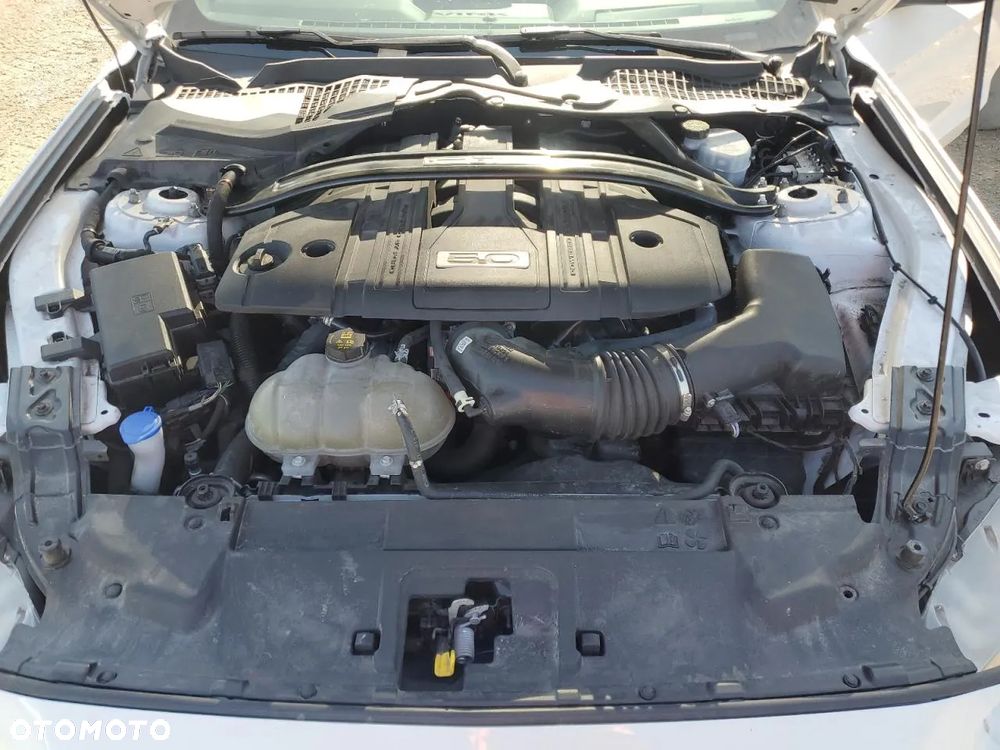 Ford Mustang 5.0 V8 GT - 11