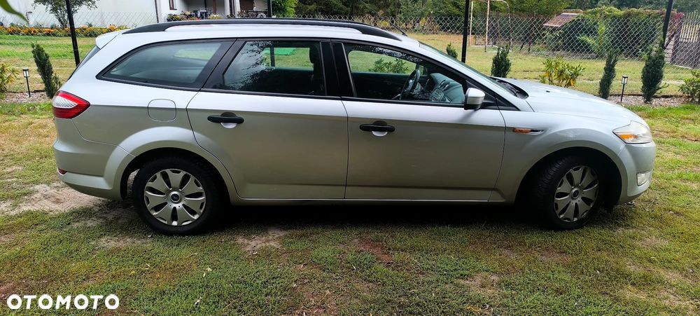 Ford Mondeo - 8