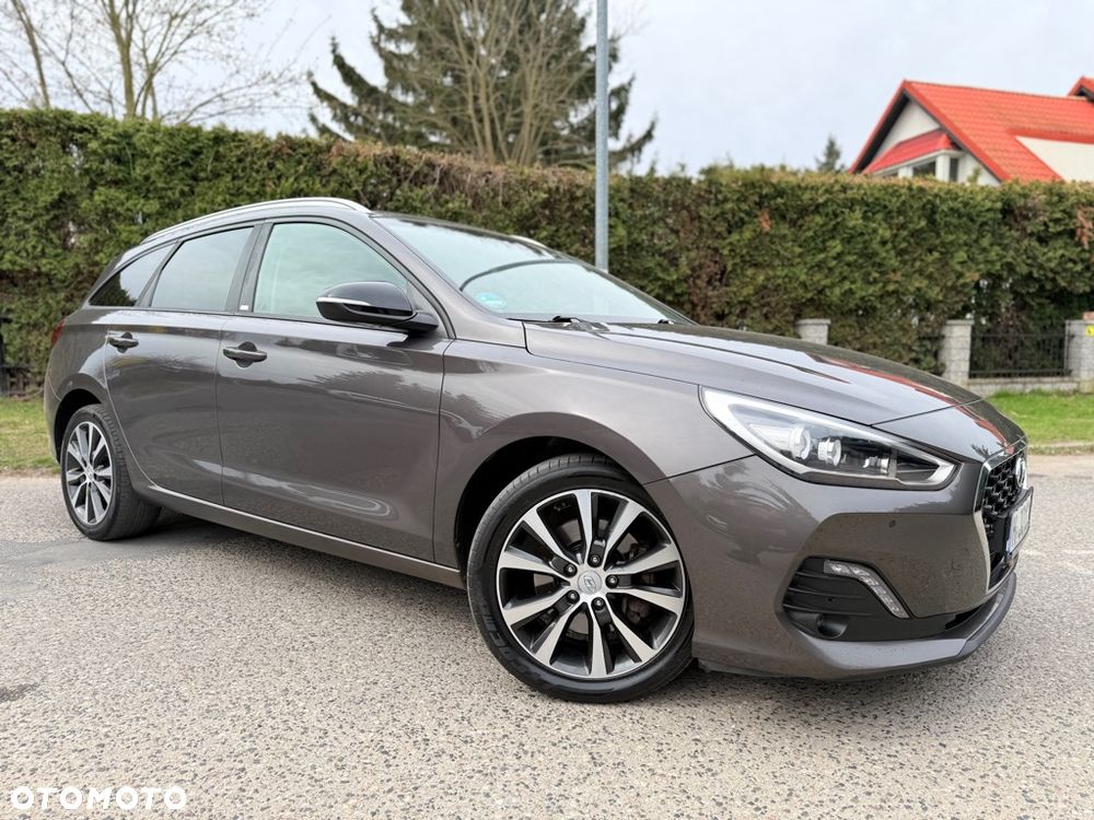 Hyundai i30 1.4 T-GDI DCT Premium - 10