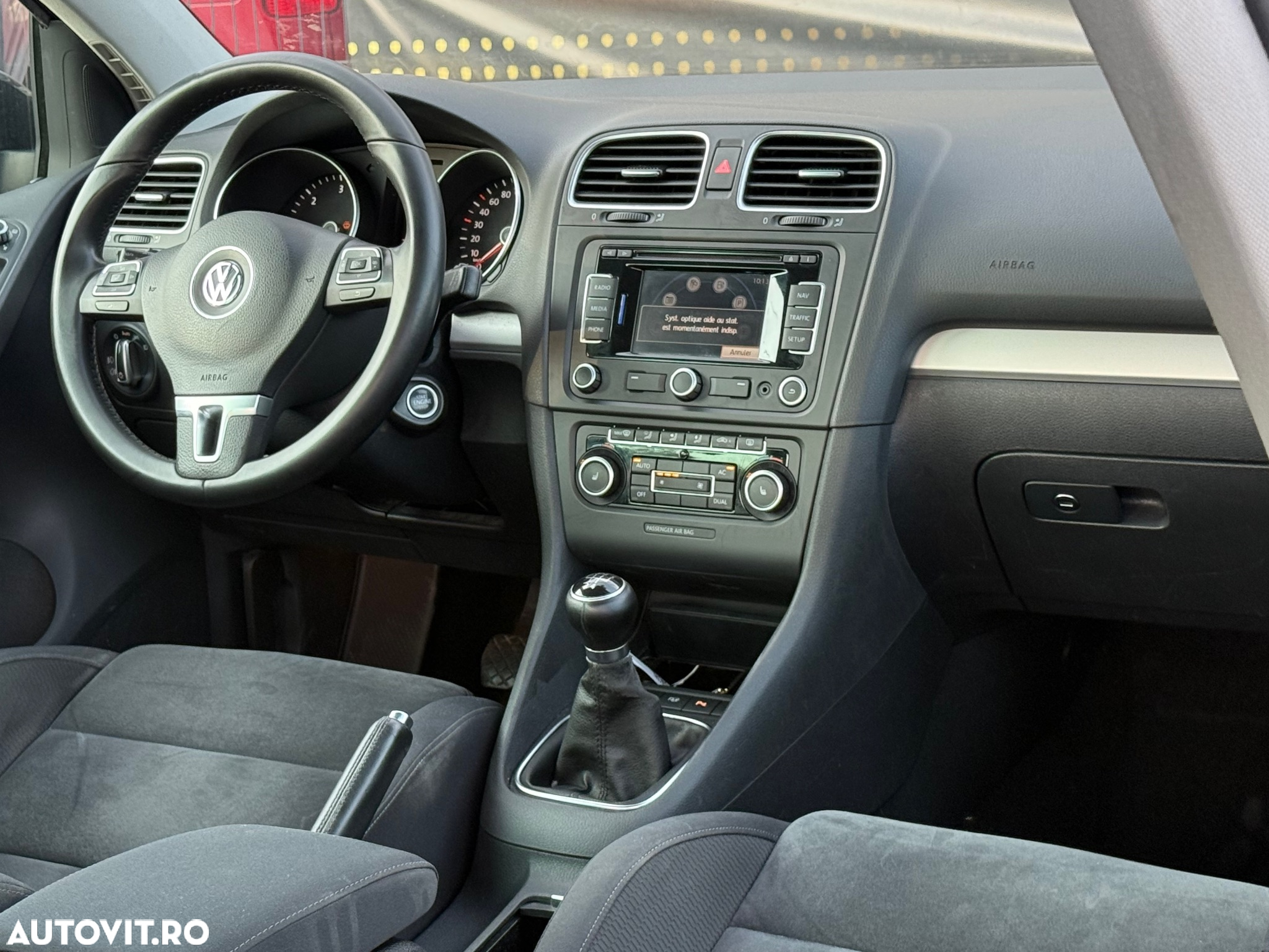 Volkswagen Golf 1.6 TDI BlueMotion Technology DPF Comfortline - 5