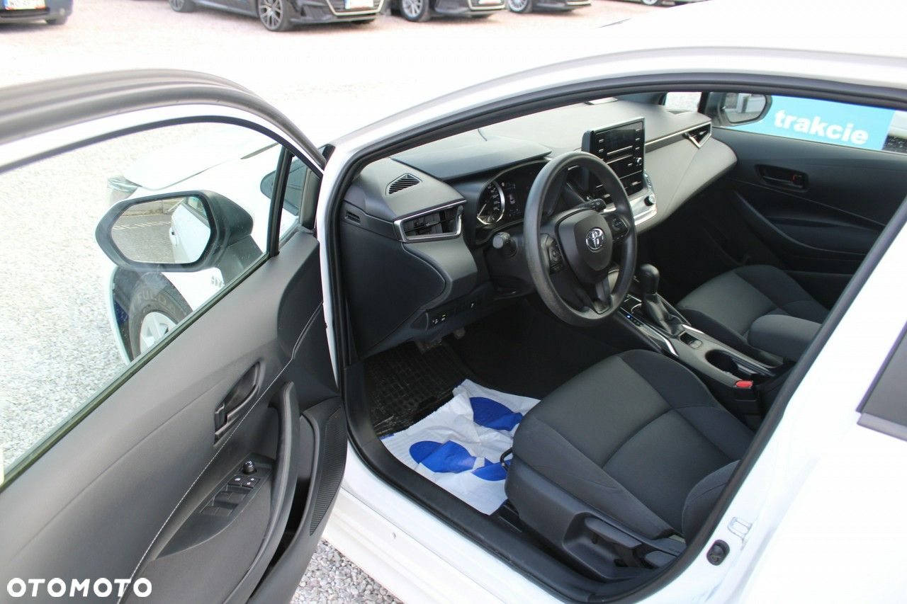Toyota Corolla - 13
