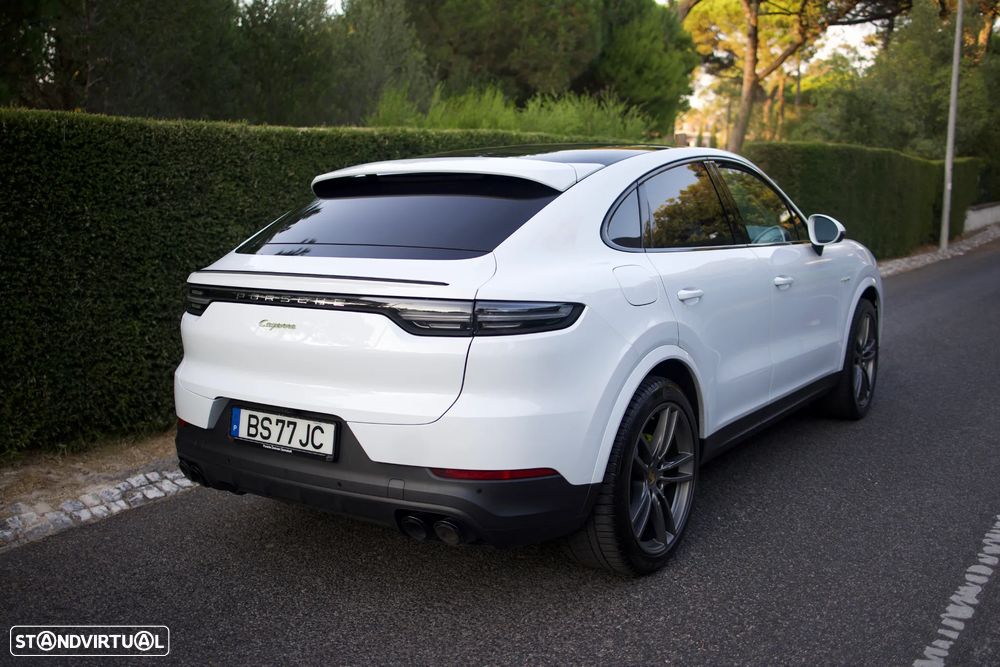 Porsche Cayenne Coupé E-Hybrid - 10