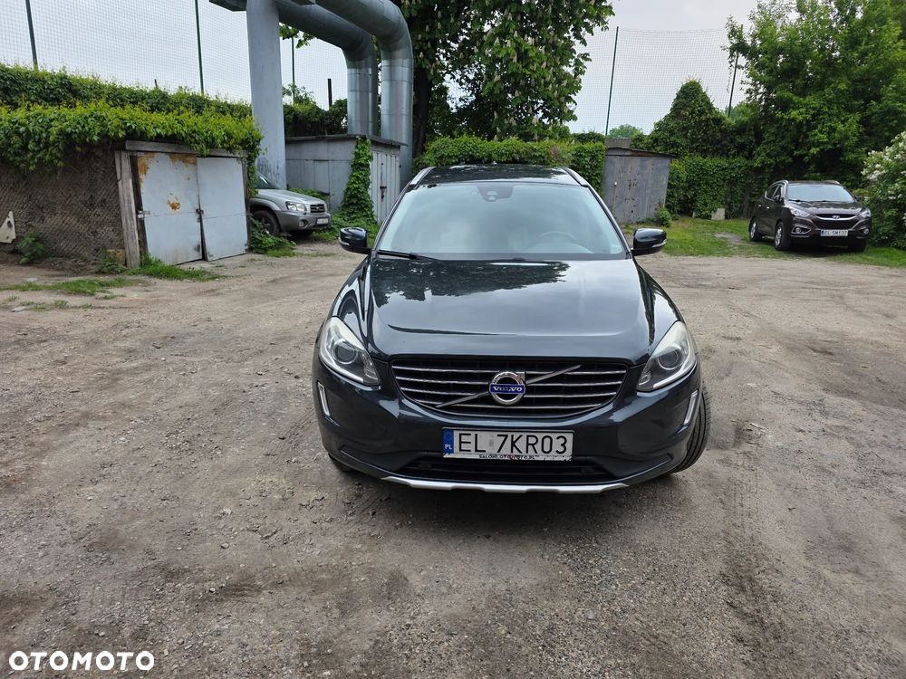 Volvo XC 60 D4 Drive-E Momentum - 1