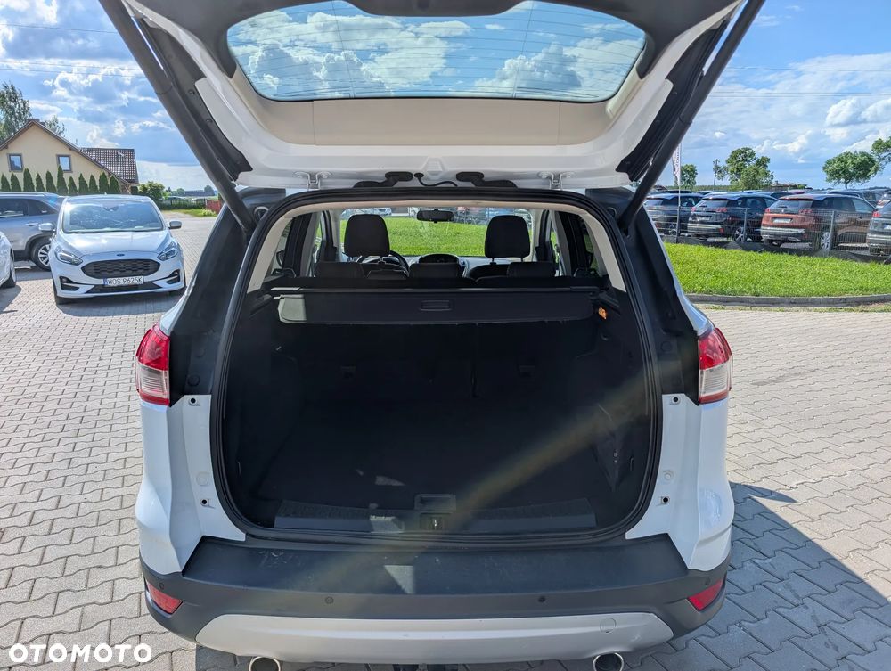 Ford Kuga 1.6 EcoBoost 2x4 Titanium - 40