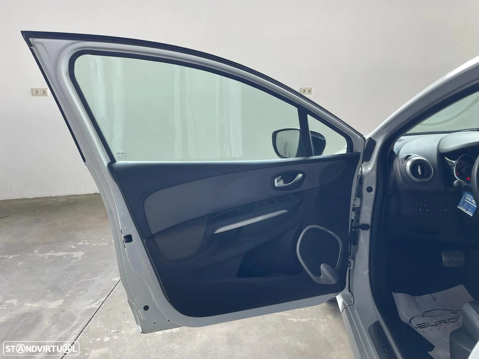 Renault Clio 1.2 TCE GT EDC - 29