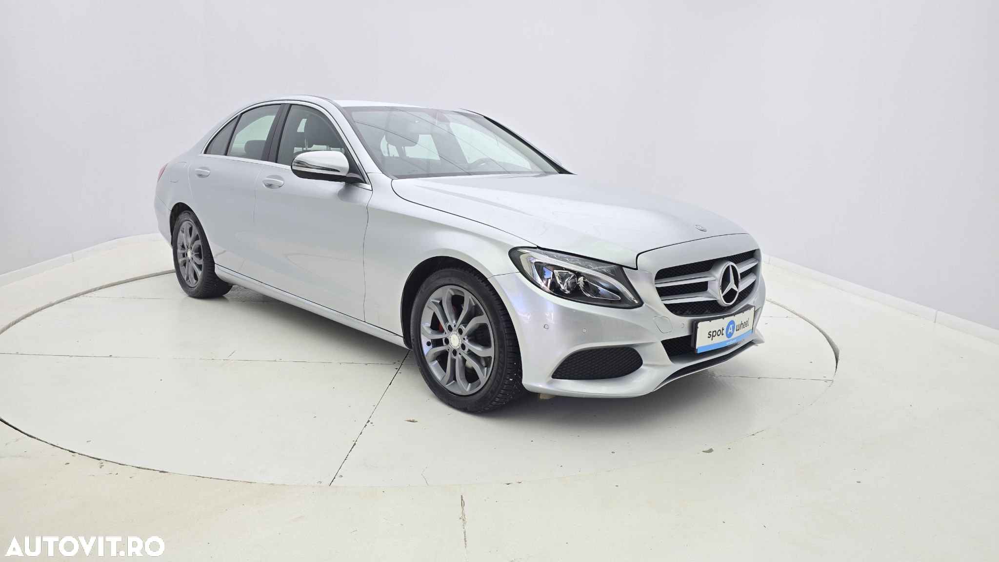 Mercedes-Benz C - 4