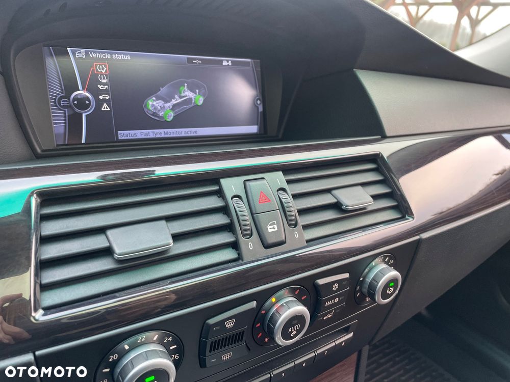 BMW Seria 5 530d Edition Exclusive - 36