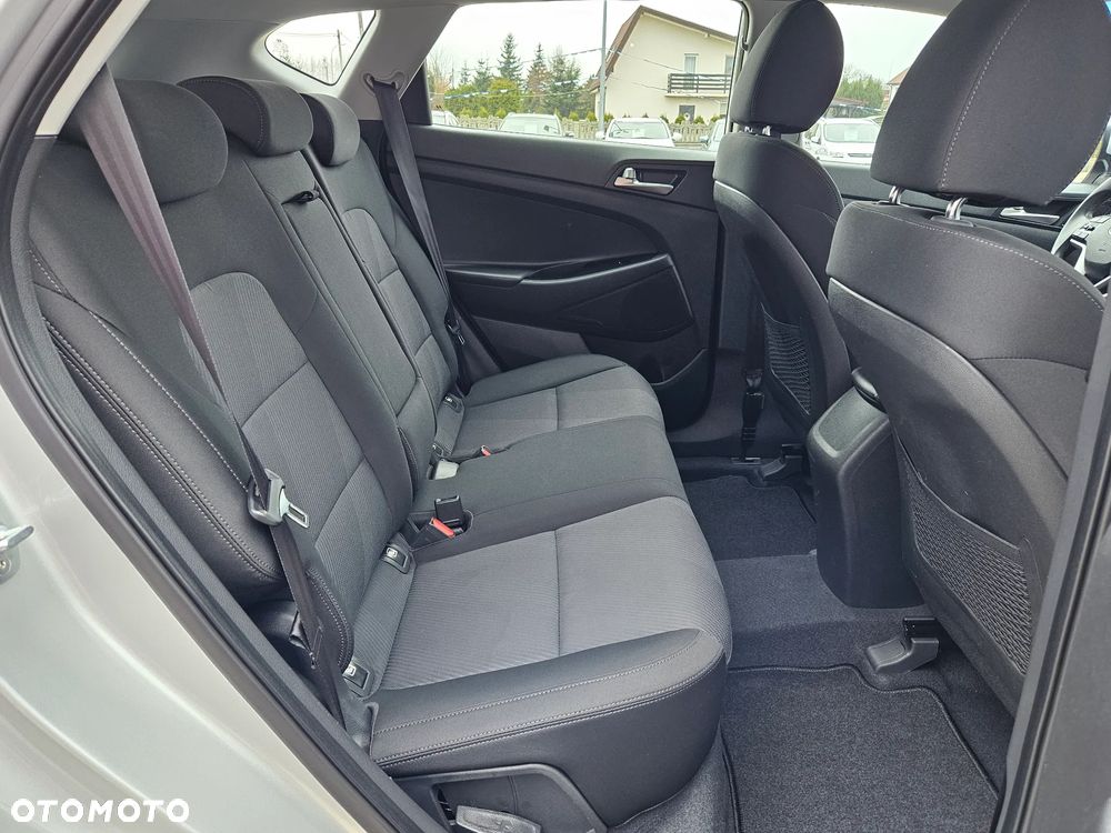 Hyundai Tucson 1.6 GDI BlueDrive Style 2WD - 21