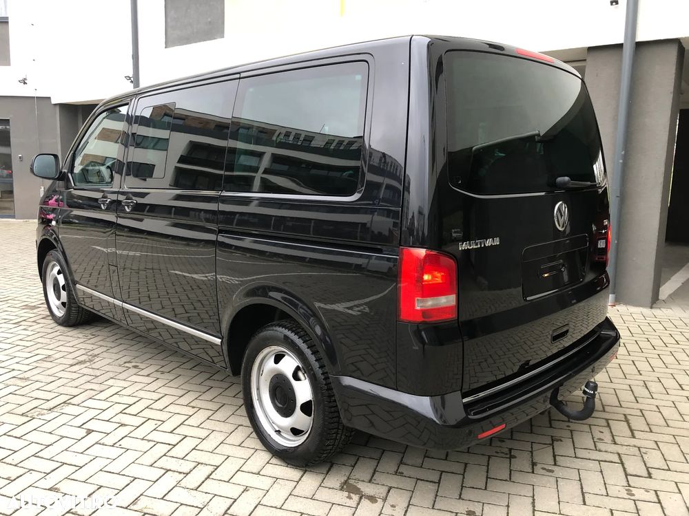 Volkswagen Multivan - 5