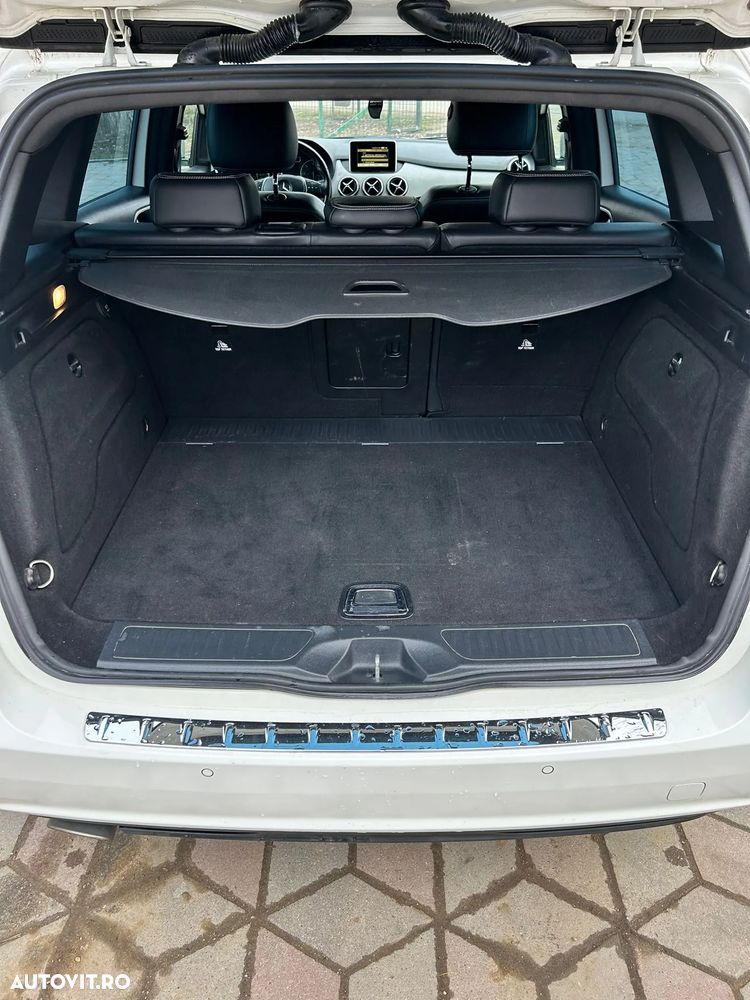 Mercedes-Benz B 180 - 7