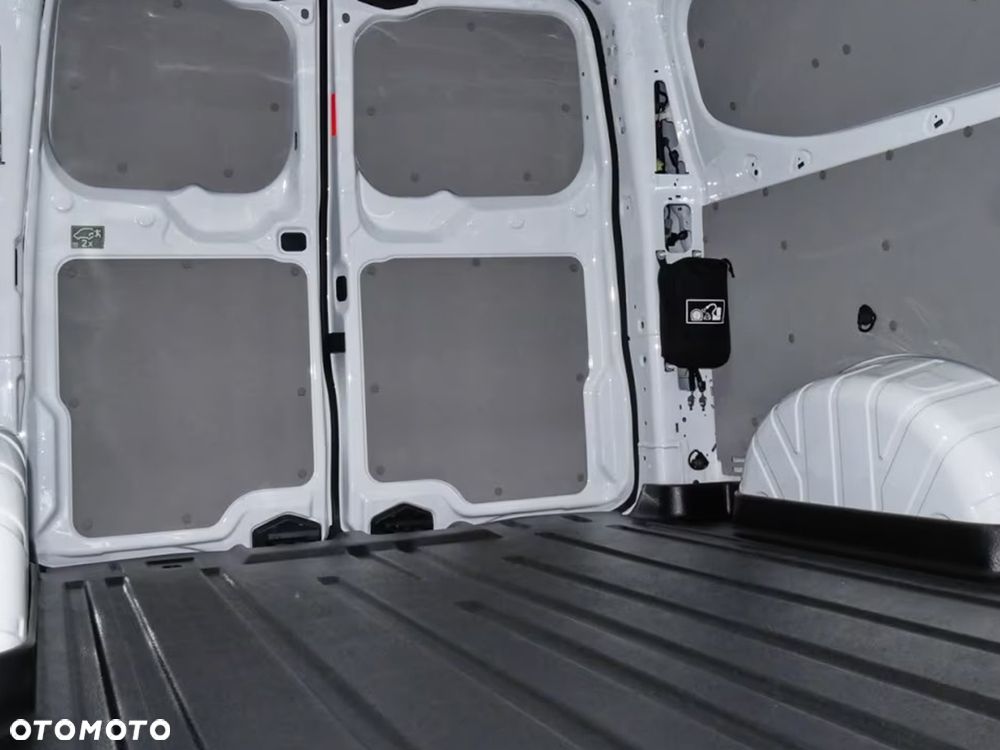 Ford TRANSIT CUSTOM 2.0 EcoBlue 136KM A8 FWD VAN TREND 320 L2 - 11