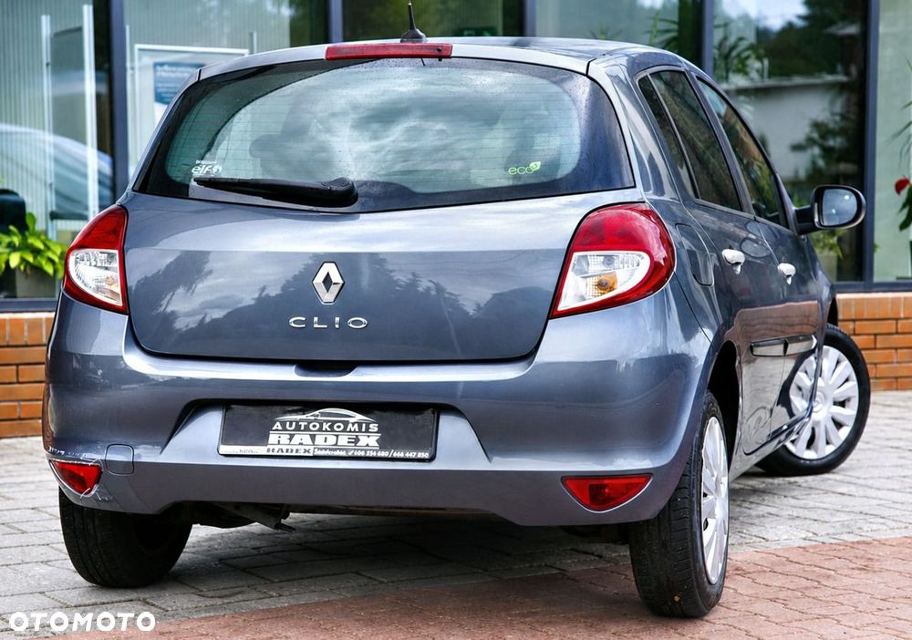 Renault Clio - 20