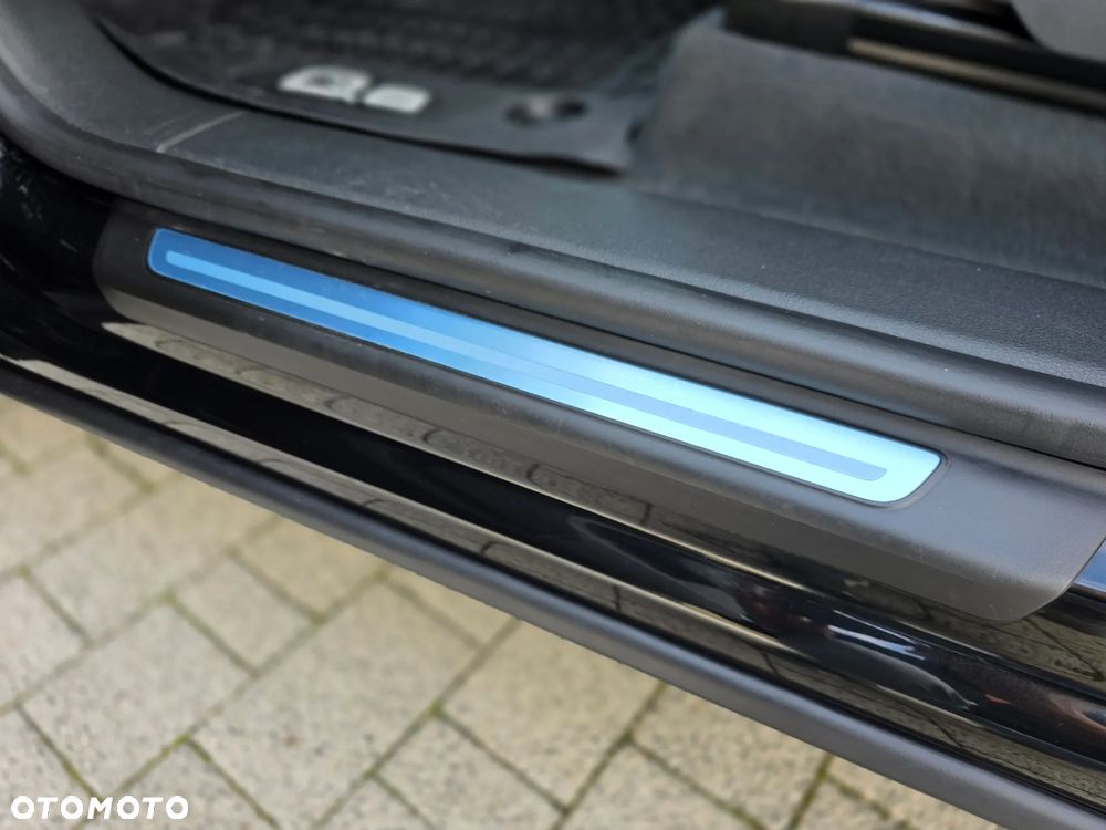 Audi Q8 - 17