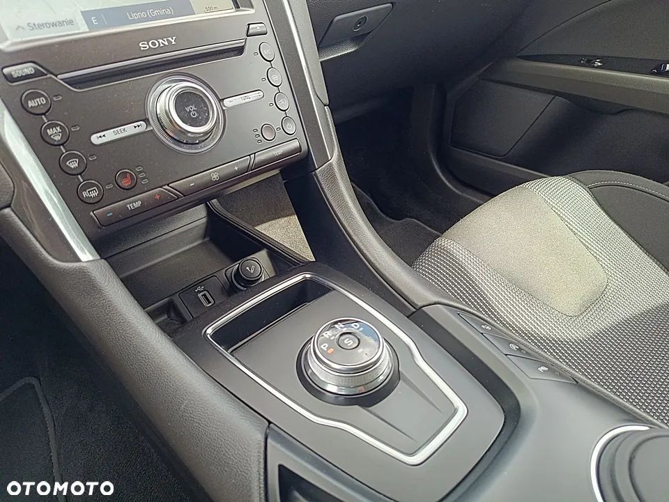 Ford Mondeo 2.0 EcoBlue Titanium - 37