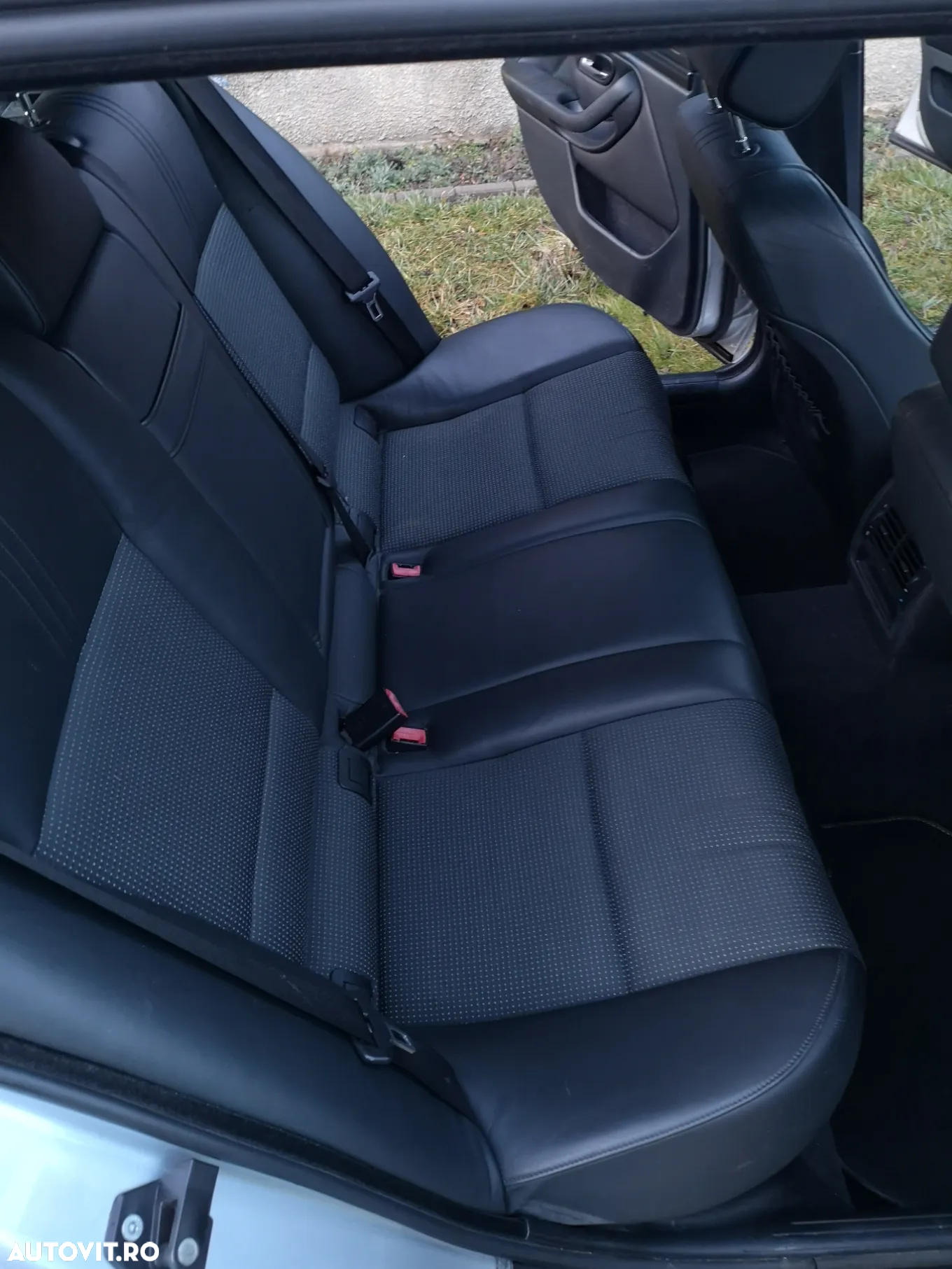 BMW Seria 5 530i Touring - 14