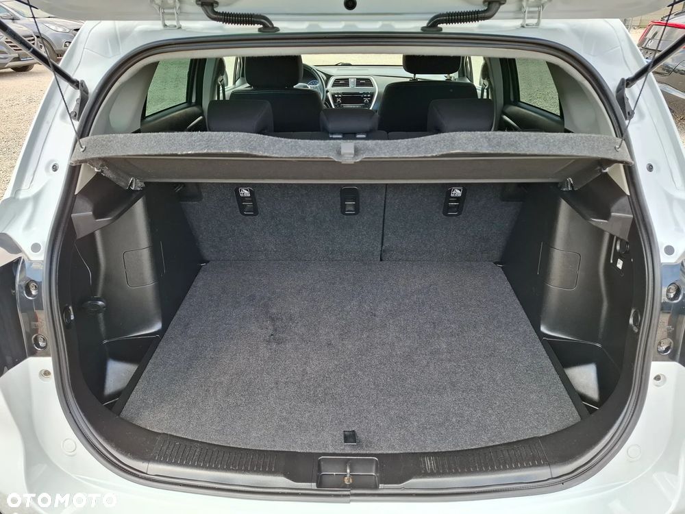 Suzuki SX4 S-Cross 1.6 VVT 4x2 Club - 22