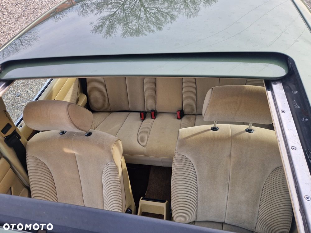 Mercedes-Benz 280 - 9