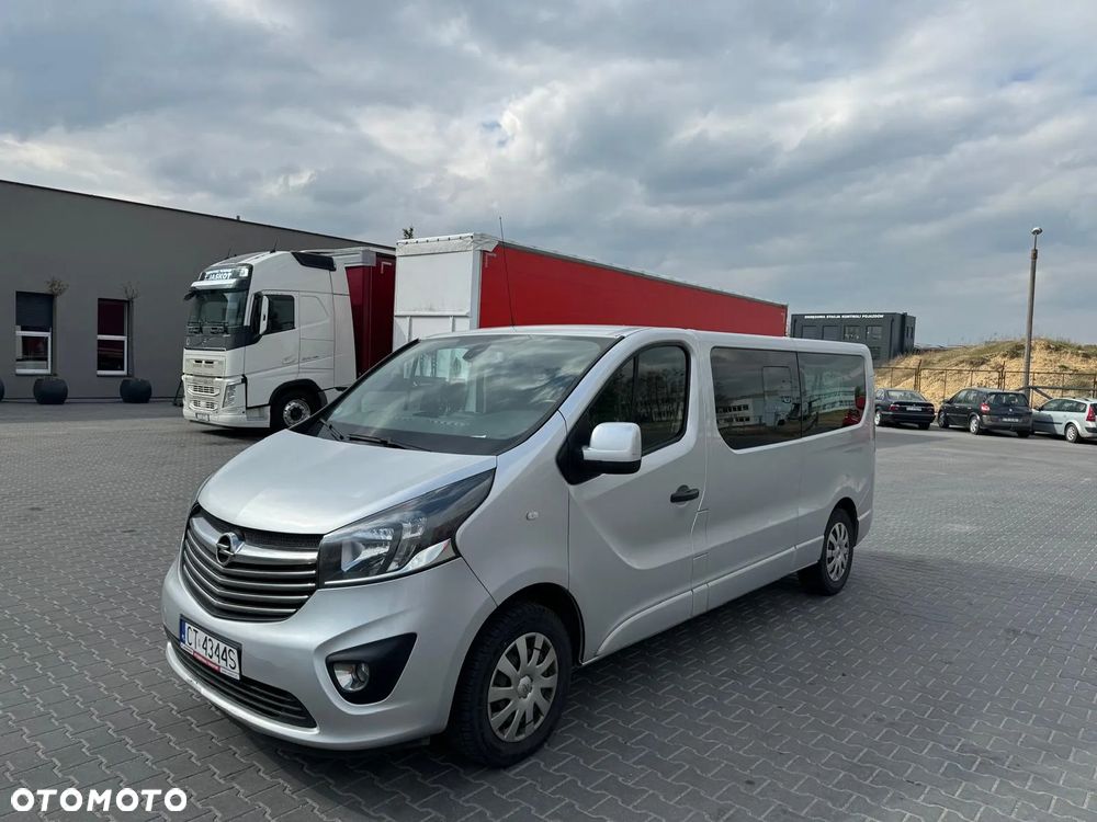 Opel Vivaro - 1