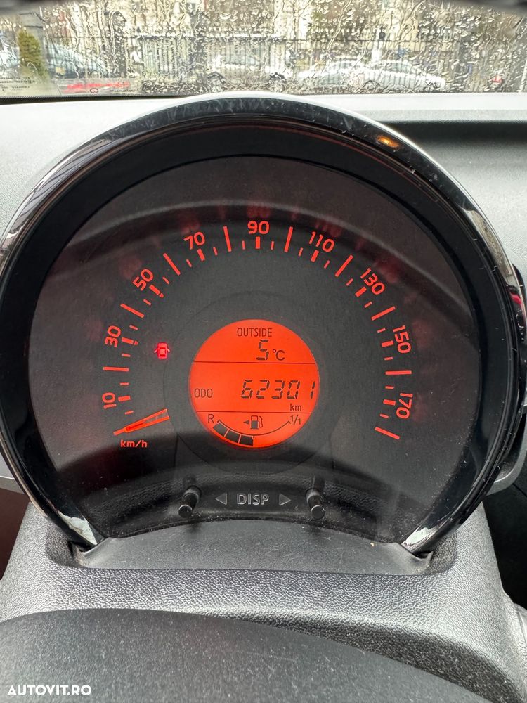 Toyota Aygo 1.0 X - wave - 9