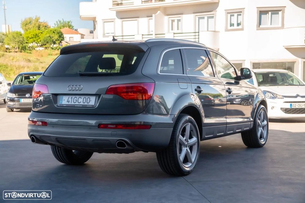 Audi Q7 2007 photo 4