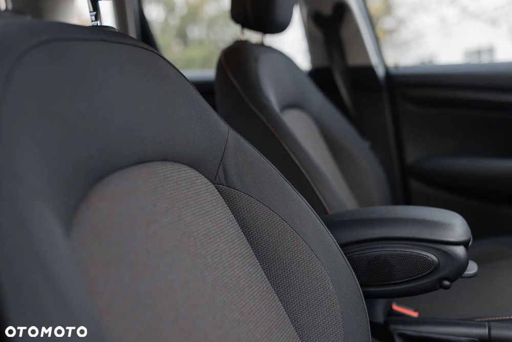 MINI Cooper Standard - 20