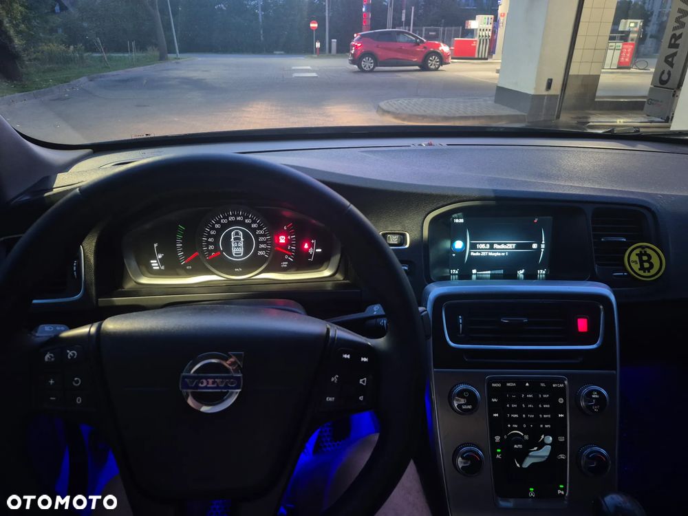 Volvo S60 D2 Edition - 13