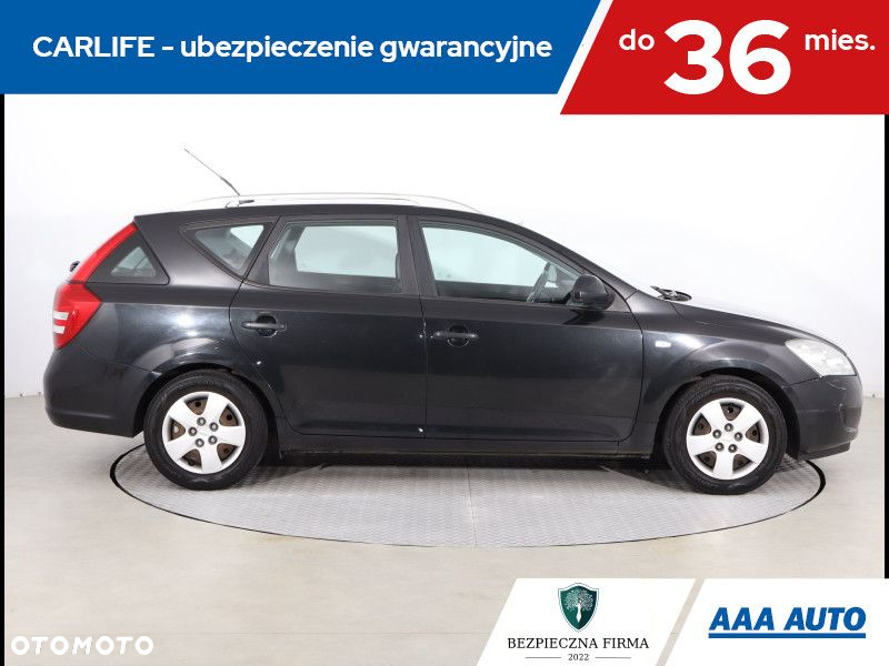 Kia Ceed - 7