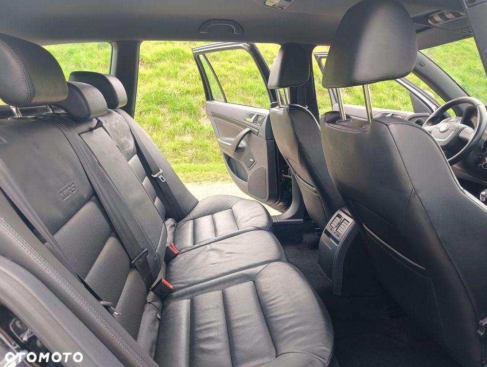 Skoda Octavia 2.0 TDI DPF RS - 31