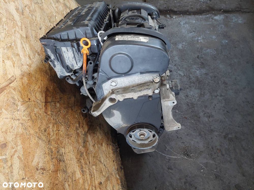 SILNIK BENZYNOWY SŁUPEK SKODA PRAKTIK ROOMSTER 1.4 16V BXW - 2