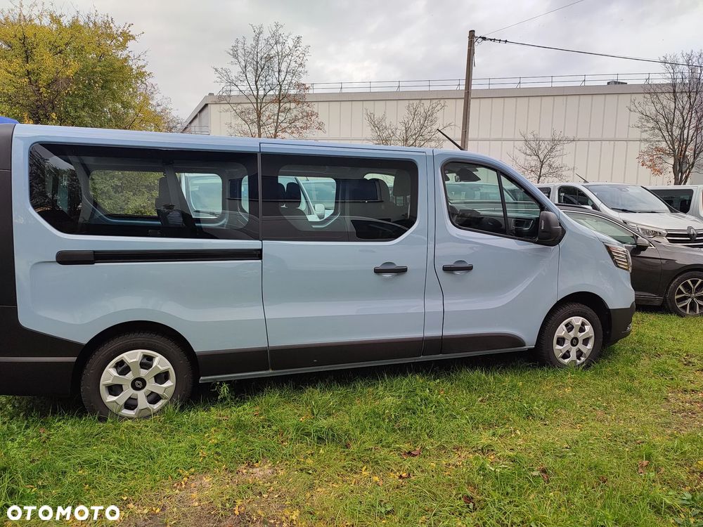 Renault Trafic SpaceClass 2.0 dCi - 31