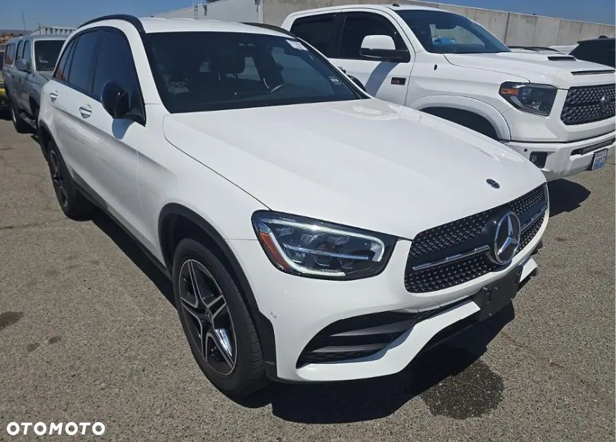 Mercedes-Benz GLC 300 4Matic 9G-TRONIC AMG Line - 1