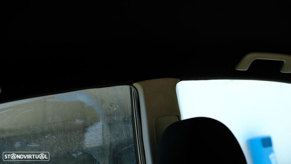 Toyota Avensis 2.0 D-4D - 10