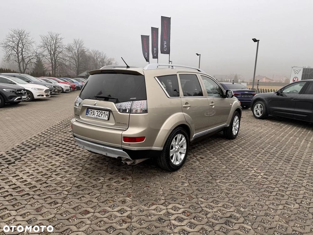 Mitsubishi Outlander 2.0 DID Instyle - 7