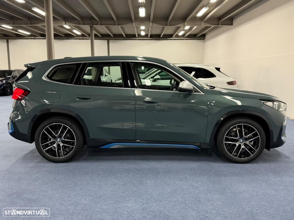 BMW iX1 xDrive30 - 4