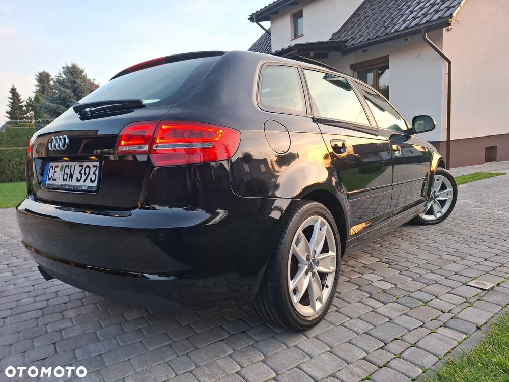 Audi A3 Sportback - 12