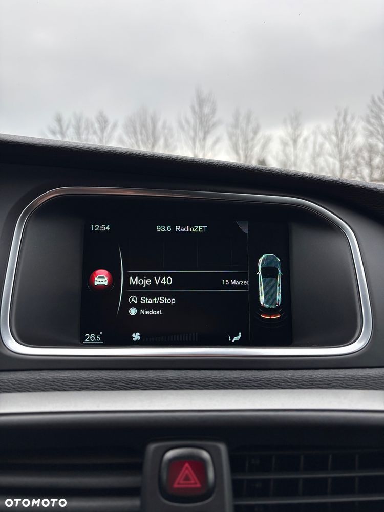 Volvo V40 D2 Momentum - 22