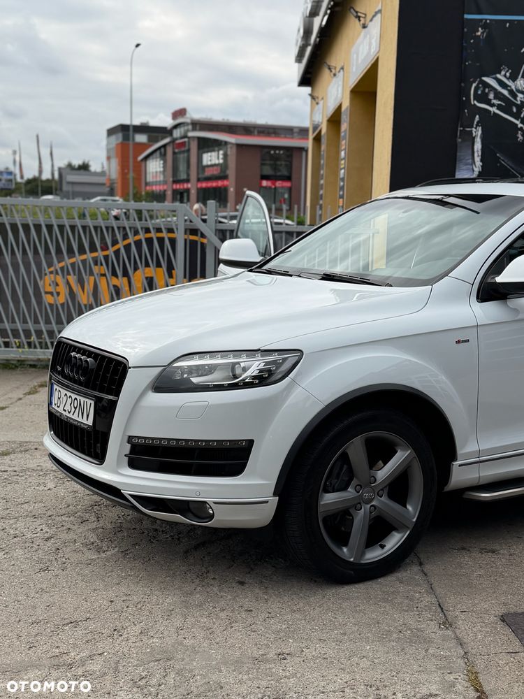 Audi Q7 3.0 TDI DPF clean diesel Quattro Tiptr - 12