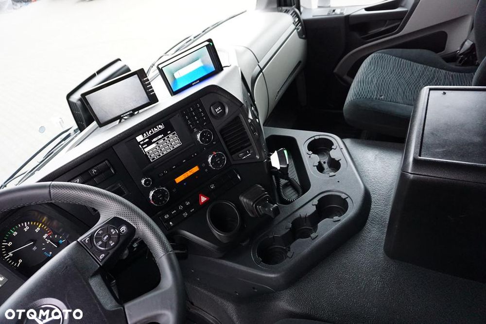 Mercedes-Benz ANTOS / 1830 / EURO 6 / CHŁODNIA + WINDA / 18 PALET - 9