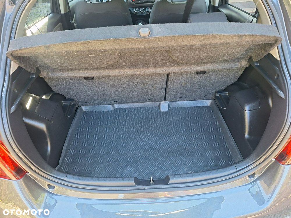 Toyota Yaris - 20