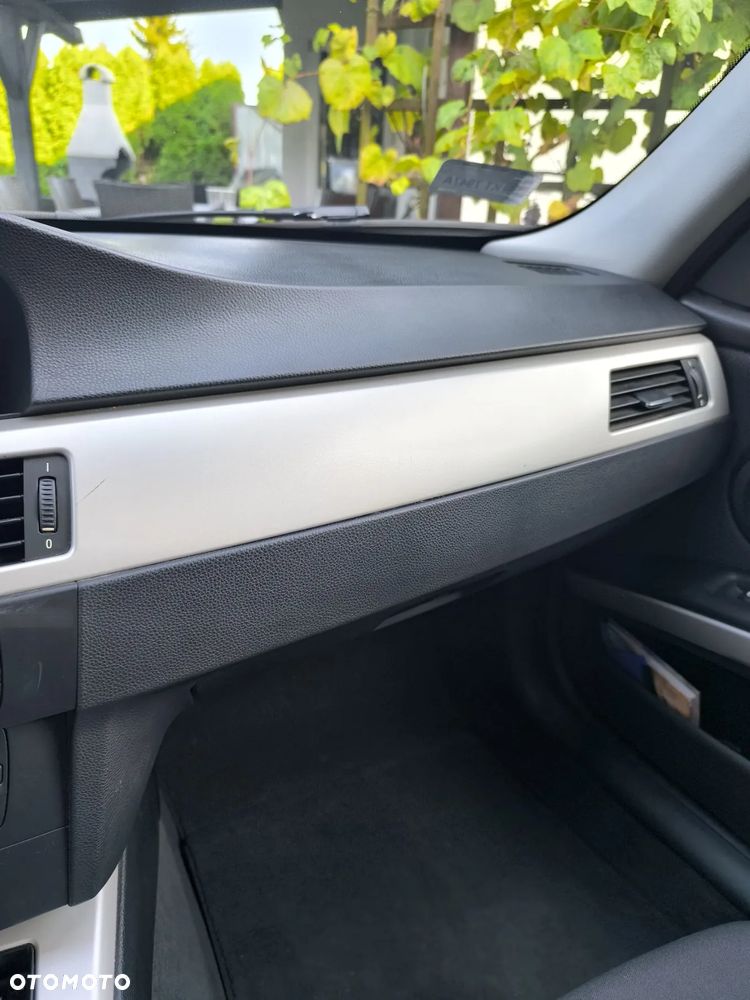 BMW Seria 3 320d - 3